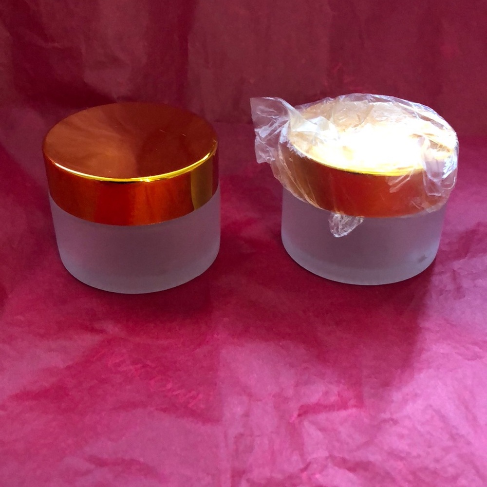 2 glass empty containers